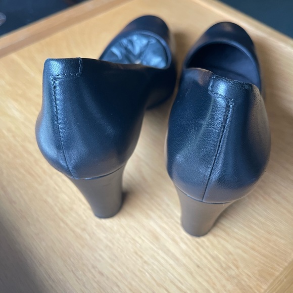 ROCKPORT WOMEN'S TOTAL MOTION MID PUMP - Picture 3 of 6